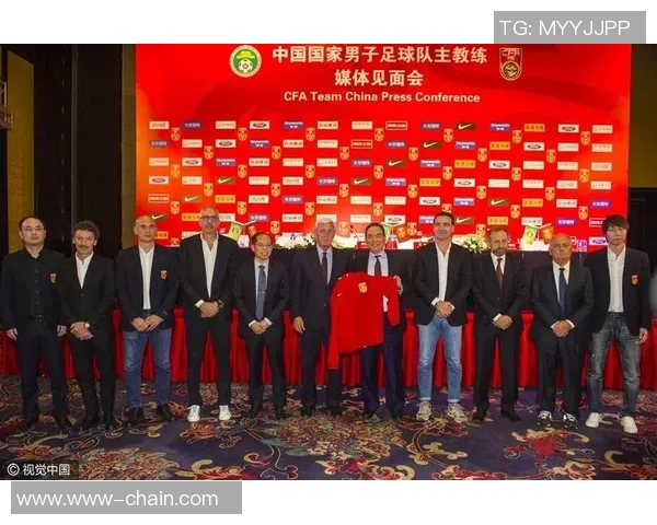 成都足球队的灵活战术揭秘与球队发展之路探讨