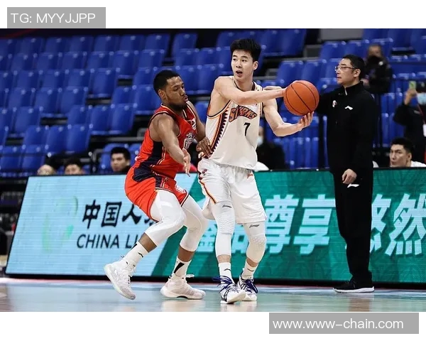 南京篮球队反击战术解析与球队未来发展展望