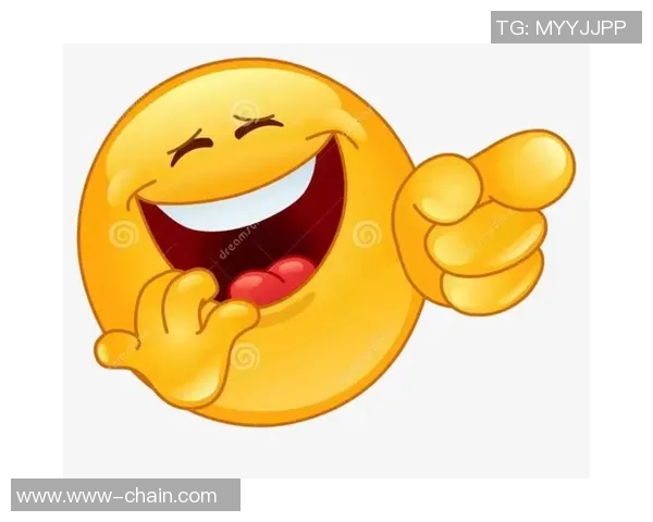 笑脸头像下的足球明星女神展现青春活力与运动魅力